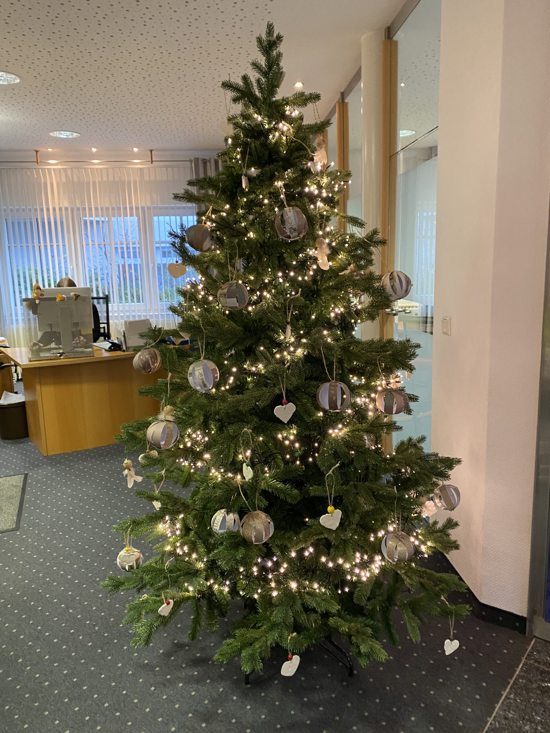 Weihnachtsbaumschmuck 1. Klasse